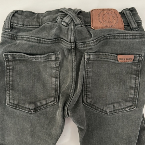 Zara Jeans - Picture 3 of 4